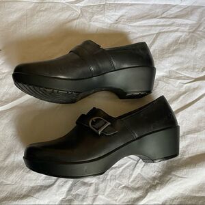 🍄 Dansko Black Heeled Career Wear Shoes